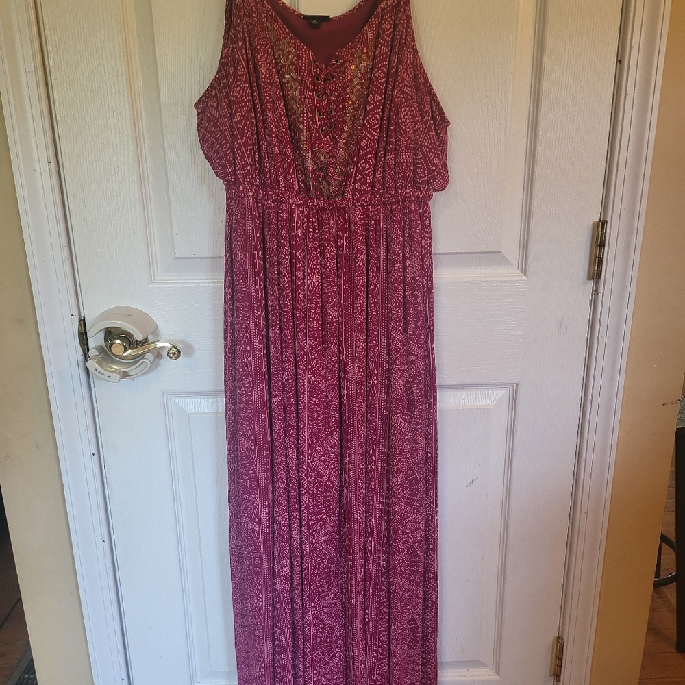 Torrid Size 1 Maxi Dress Maroon